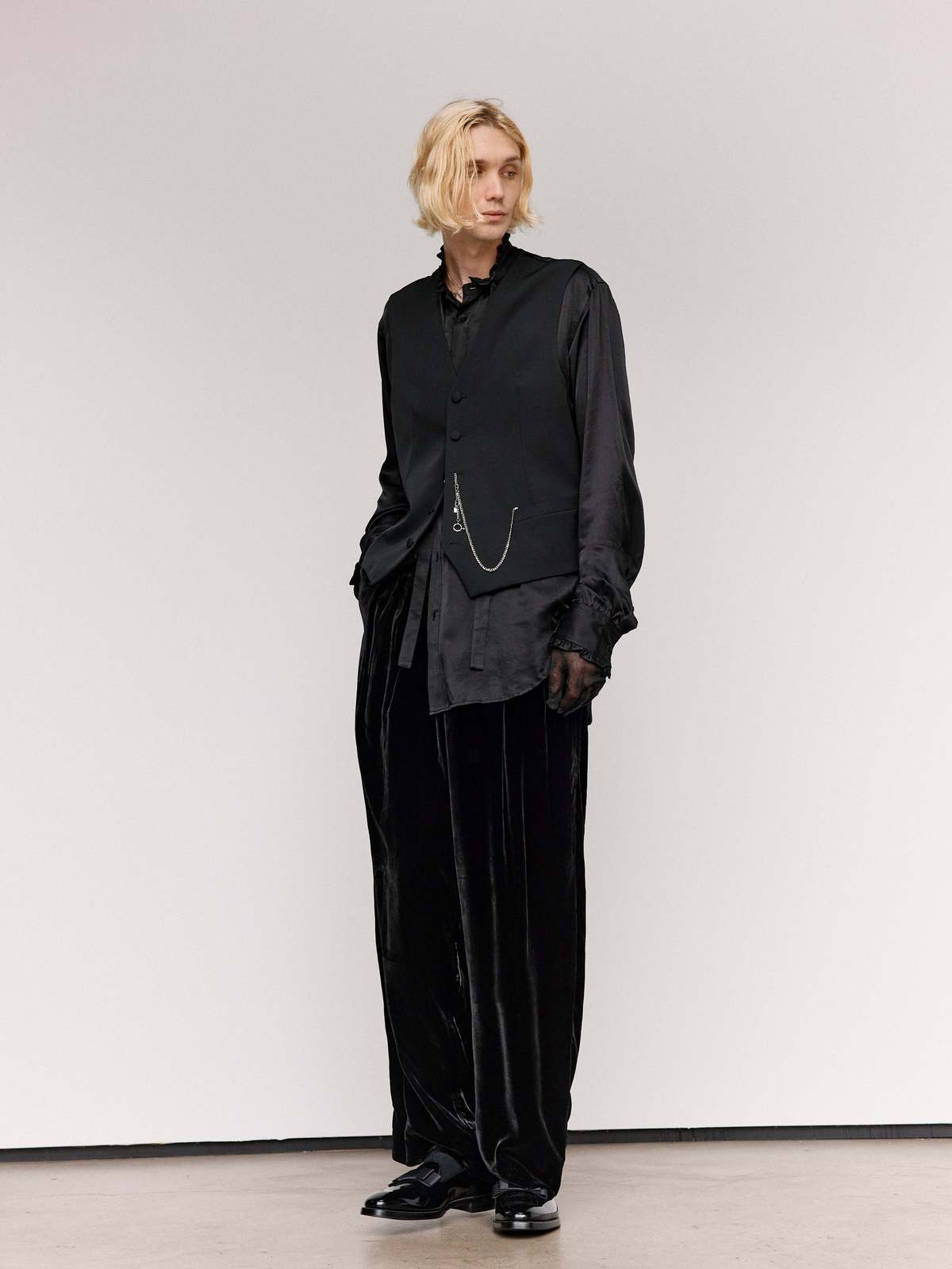 TAKAHIROMIYASHITA The Soloist. Black Wool Gabardine Gilet - Image 6 of 9