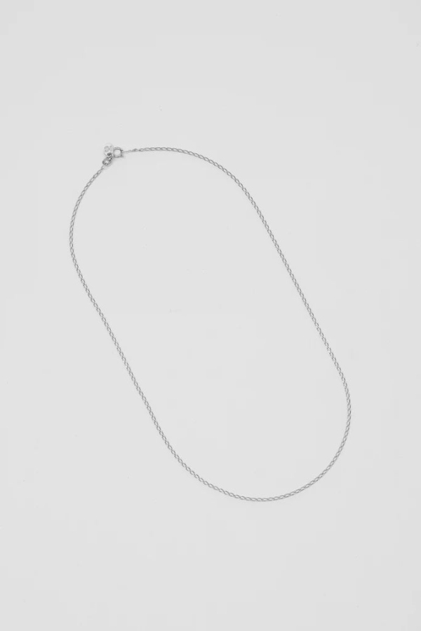 Wolf Circus Elongated Curb Necklace