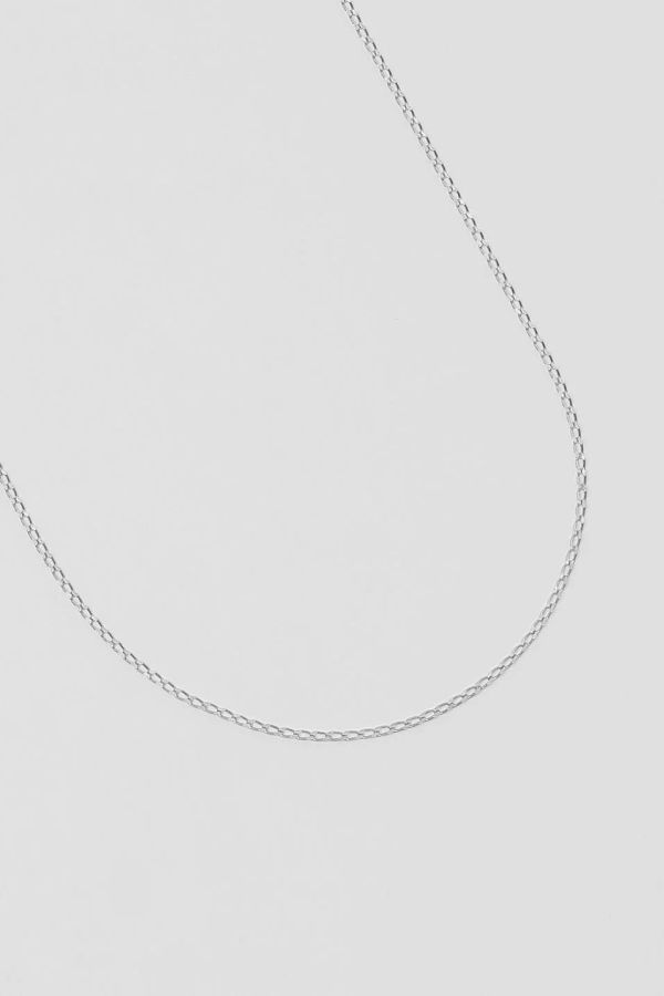 Wolf Circus Elongated Curb Necklace
