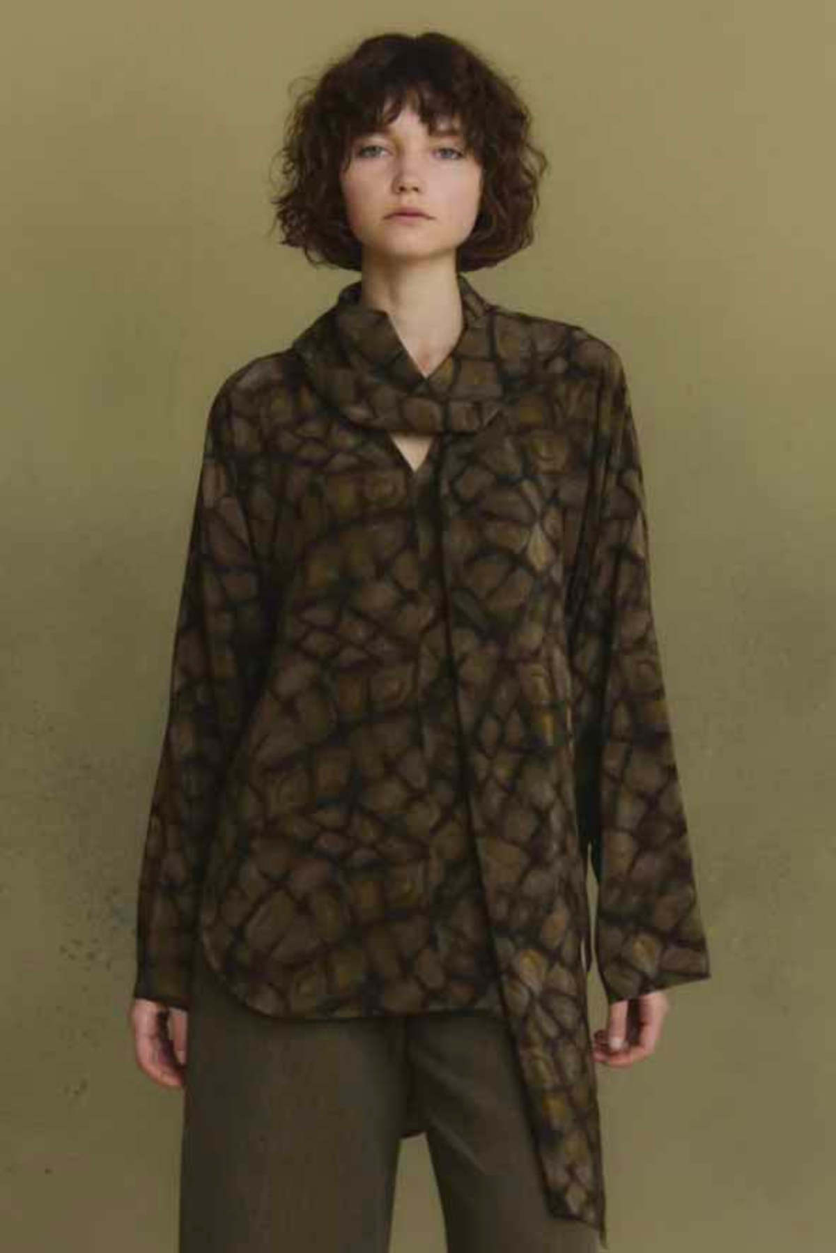 Cortana Deep Top - Image 1 of 4