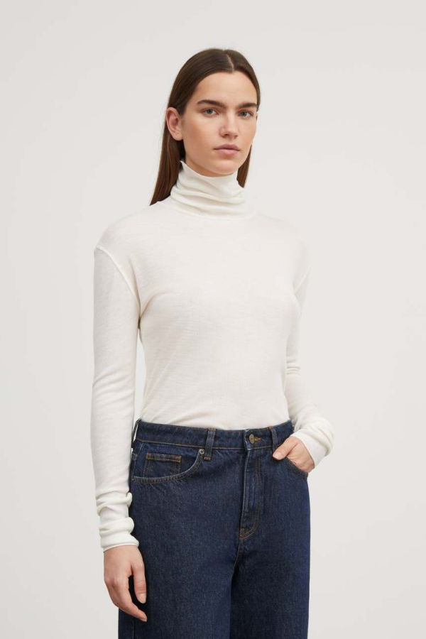 skall studio Amy T-Neck Turtleneck