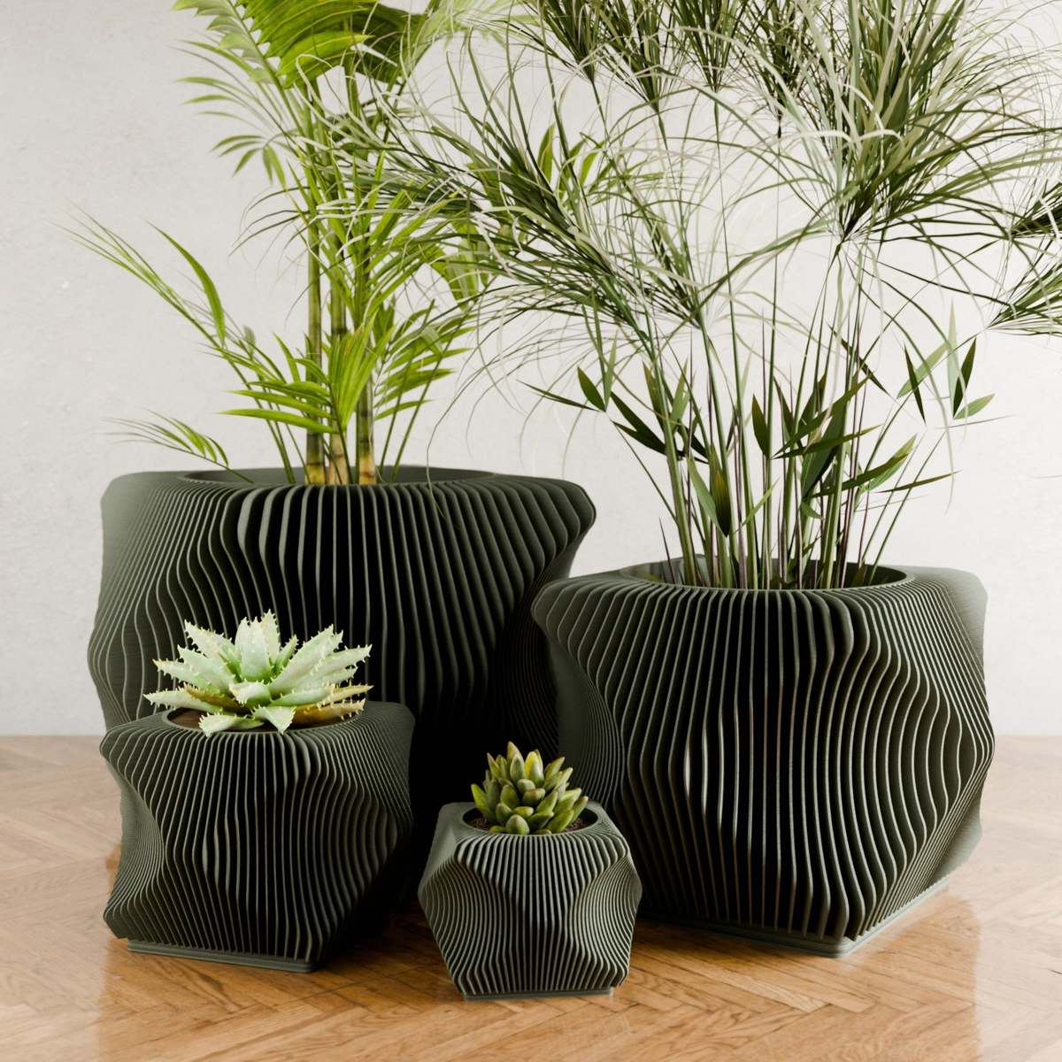 Modernized Pottery Xenova Planter - Image 4 of 13