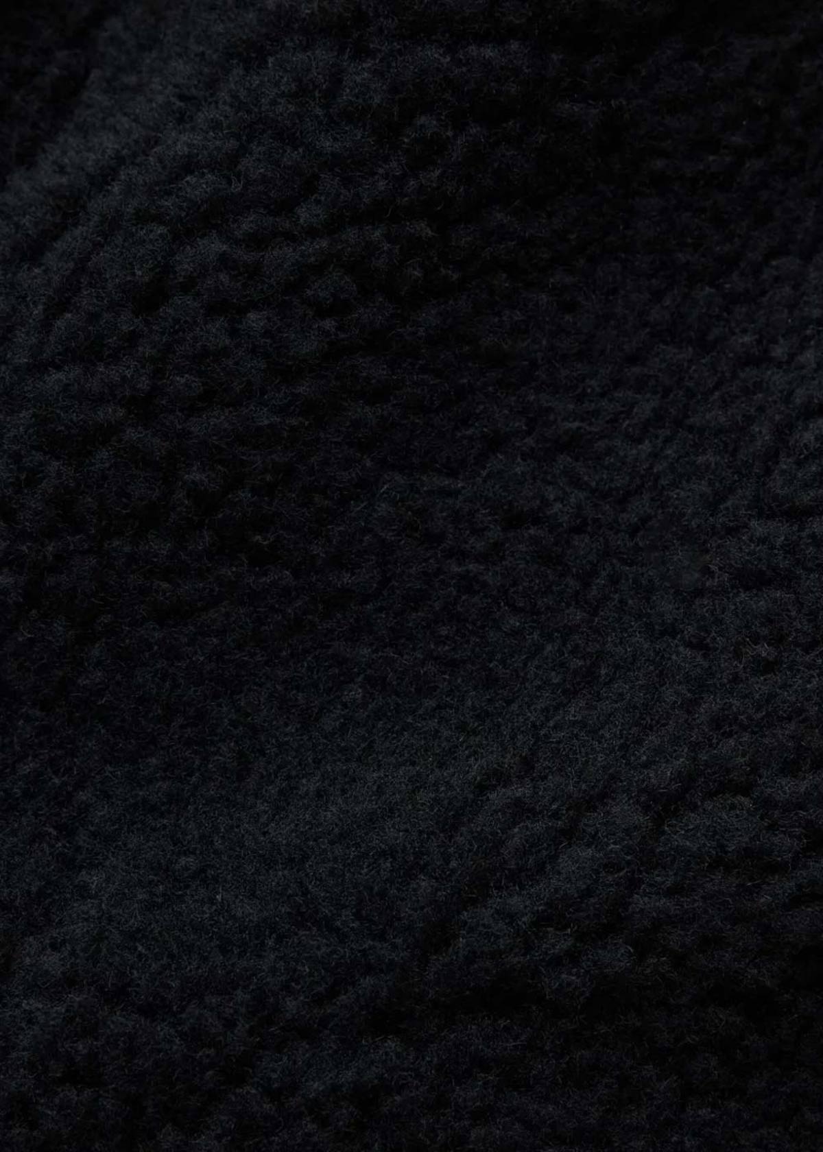 Alpha Industries Long-Sleeve Sherpa Onion-Quilted Jacket - Black - Image 4 of 4