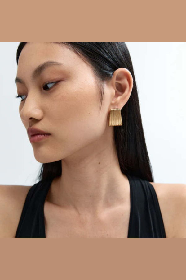Heaven Mayhem Ribbed Gold Earrings