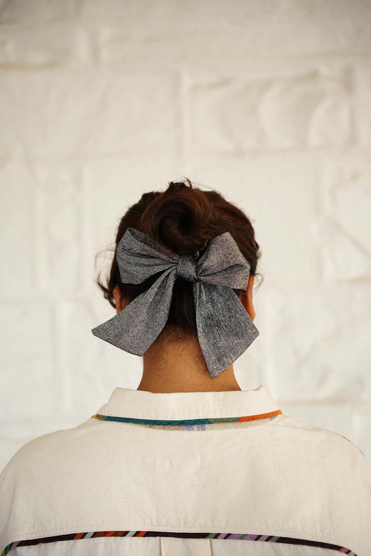 RUJUTA SHETH Tinsel Scrunchie - Image 1 of 4