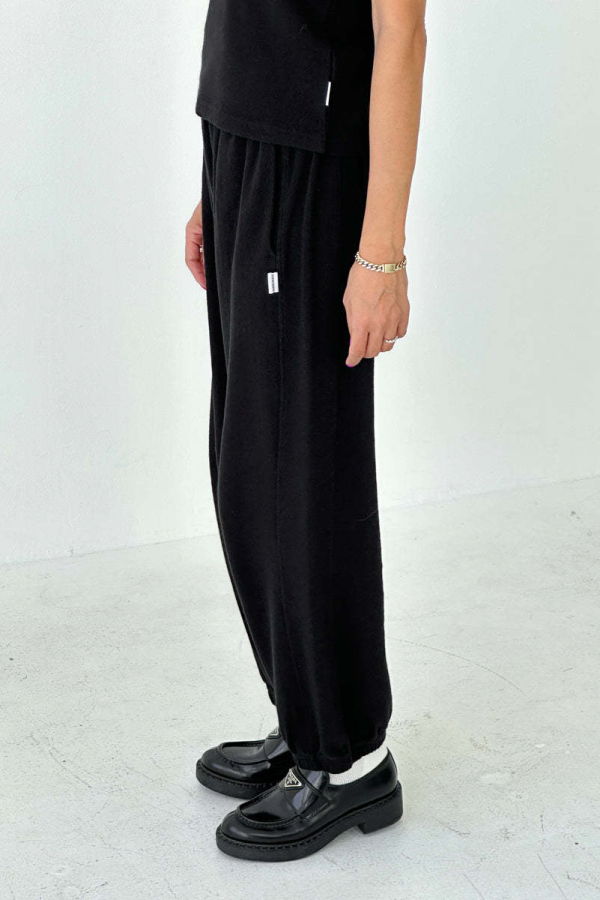 Le Bon Shoppe Pointelle Balloon Pants