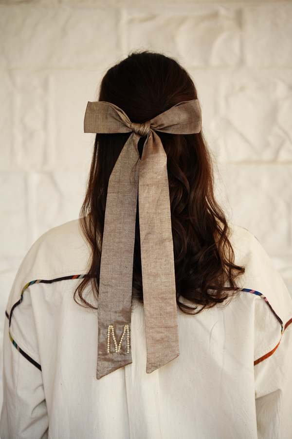 RUJUTA SHETH Gilded Bow