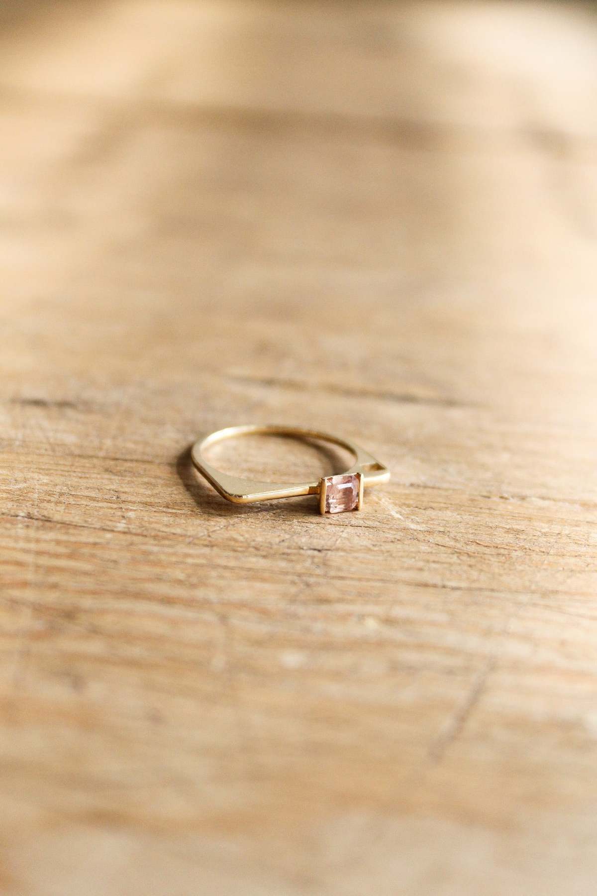 NOUSH Linqd Band with Square Peach Sapphire Ring - 14k Yellow Gold - Image 1 of 2