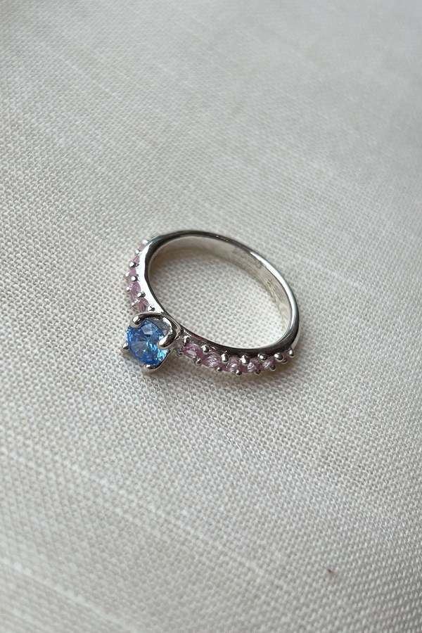 Mondo Mondo Princess Pave Ring