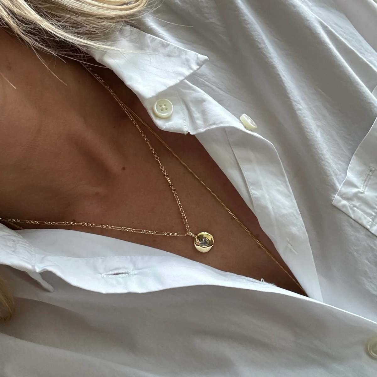 Alexa Leigh Round Heart Rolo Chain Necklace - Image 2 of 3