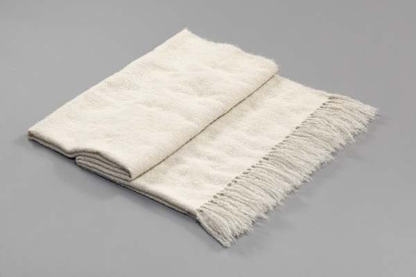 Allpa Handwoven Boucle Alpaca Throw - Ivory