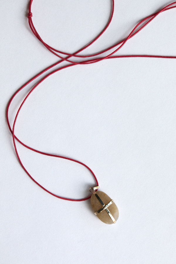 Nathalie Mathoulin Stone Ribbon Pendant - Amber/9 Carat Gold