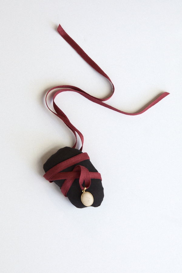 Nathalie Mathoulin Cream Stone Pendant 18 Carat Gold Spectacle Pendant