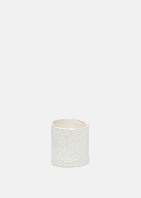 Detaj Wide Burned Wrapped Bandage Ring - white