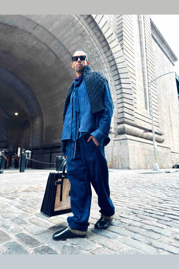 Yesaet Cozy Slide - Black