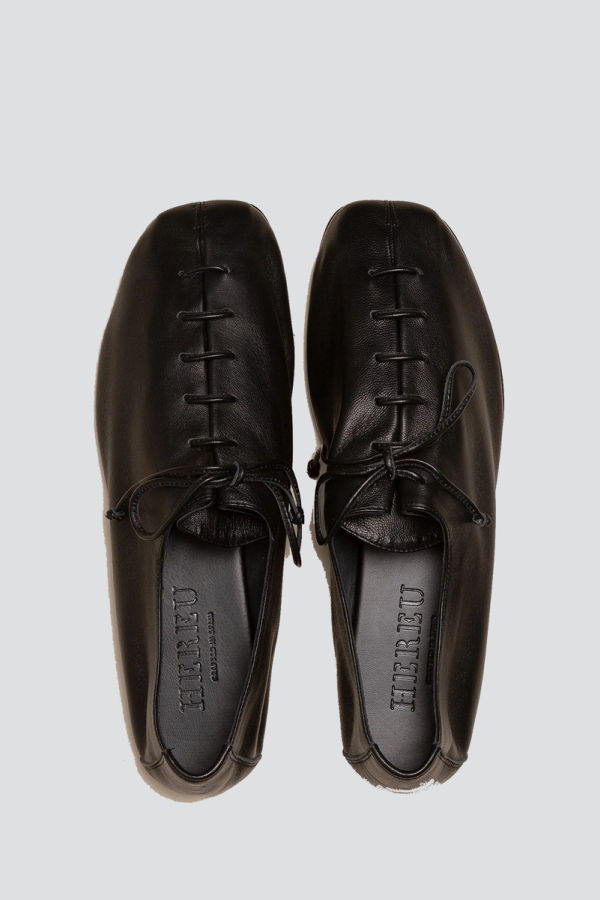 Hereu Plegada Supple Shiny Shoe