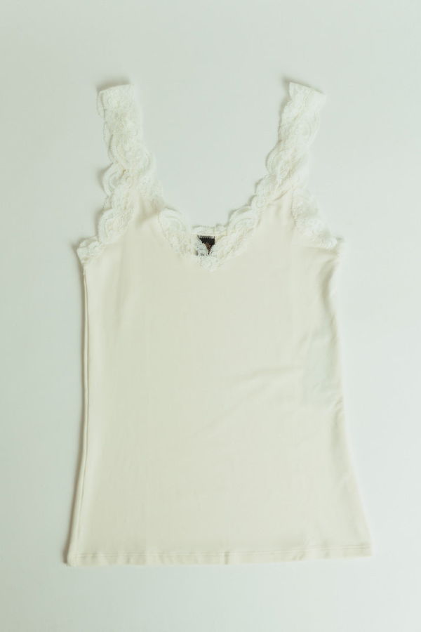 Only Hearts Lace V-Neck Tank - Creme