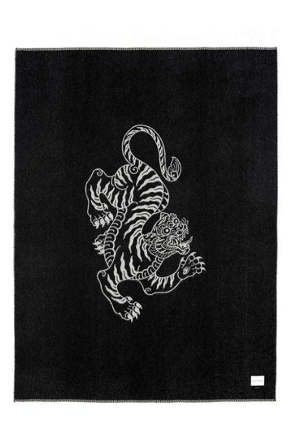 BLACKSAW Voodoo Reversible Throw - Voodoo