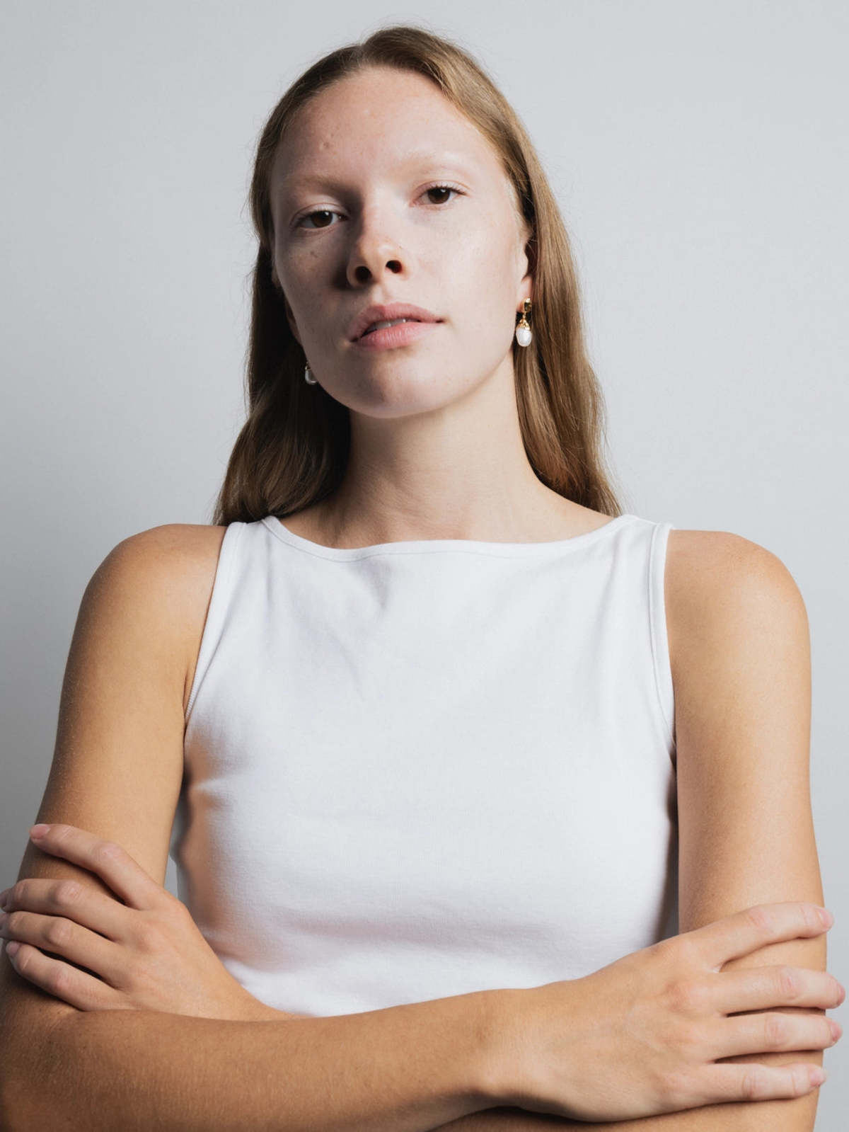 Wolf Circus Pearl Drop Earring - Image 4 of 9