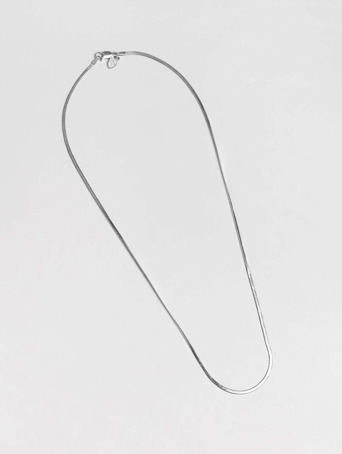 Wolf Circus Thin Herringbone Chain Necklace - Image 4 of 4
