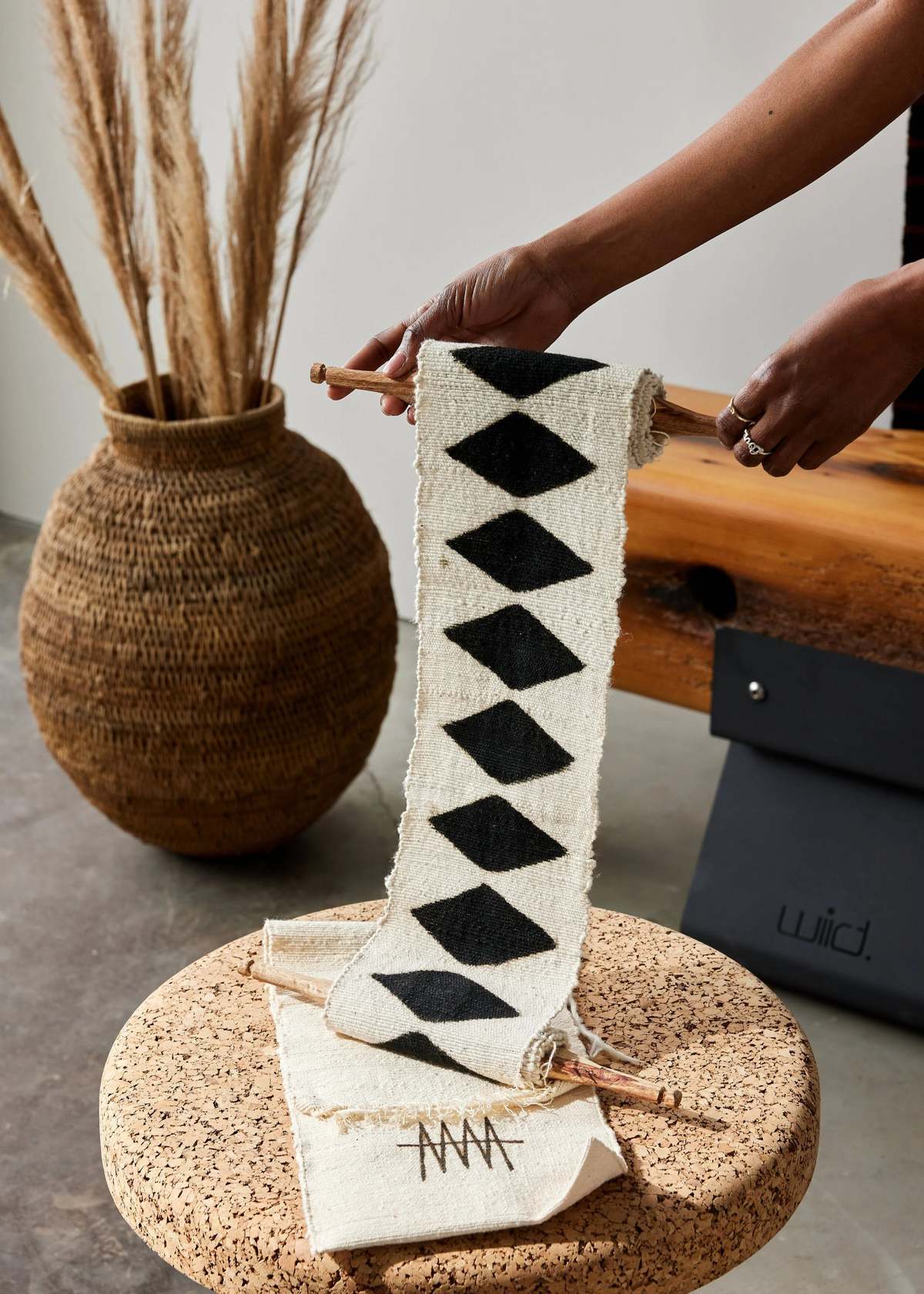 Kanju Interiors Balance Bogolan Wall Totem - Image 4 of 5