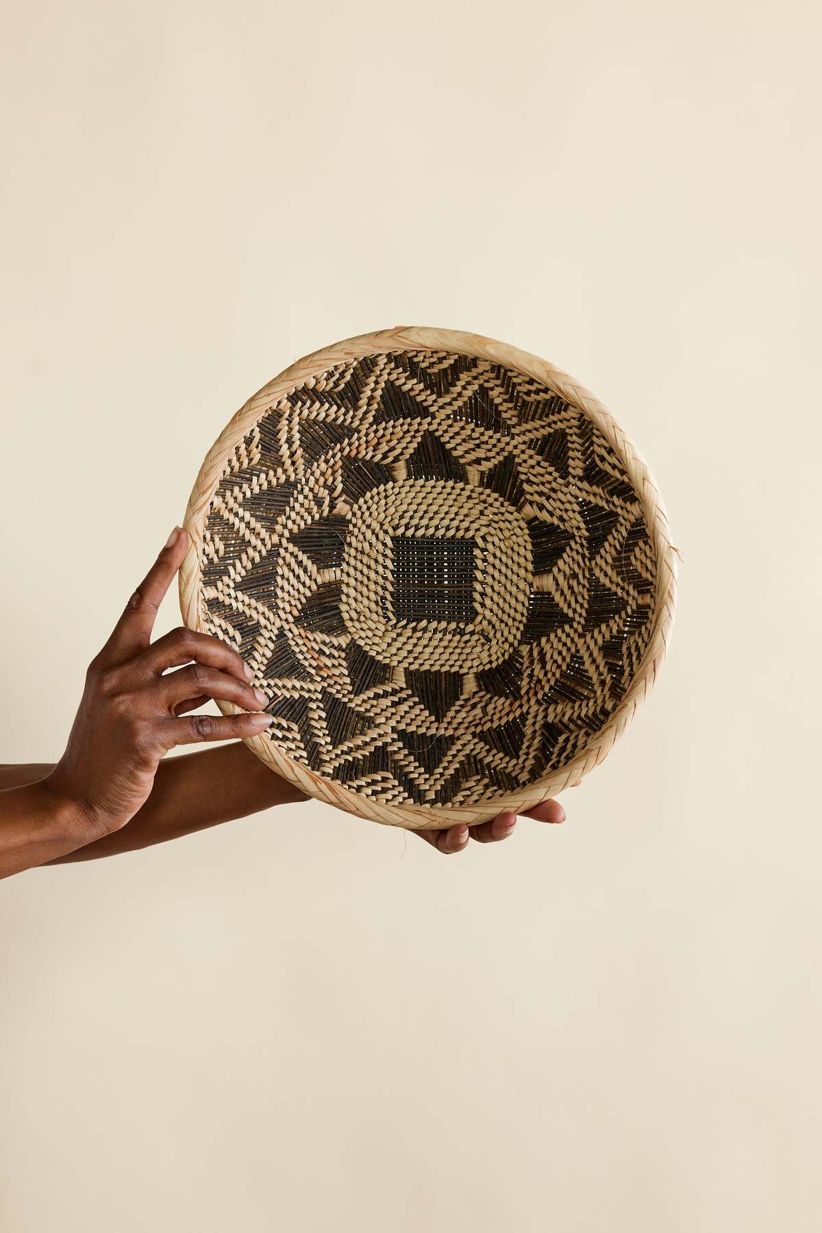 Kanju Interiors Munyumbwe Winnowing Wall Basket - Image 4 of 4