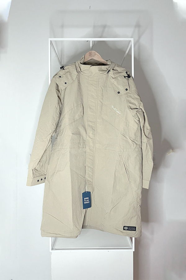 Deus Ex Machina Polaris Nylon Coat - Beige