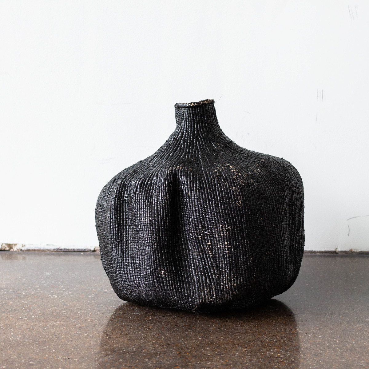 Kanju Interiors Hand-Painted Garlic Gourd Basket - Image 2 of 14