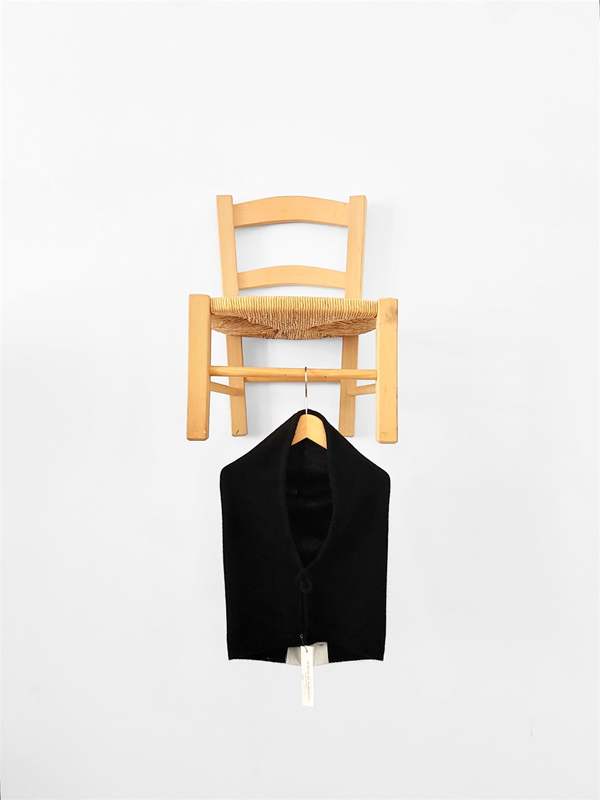 Album di Famiglia Cashmere Cagoule WS Hood Hat - Black