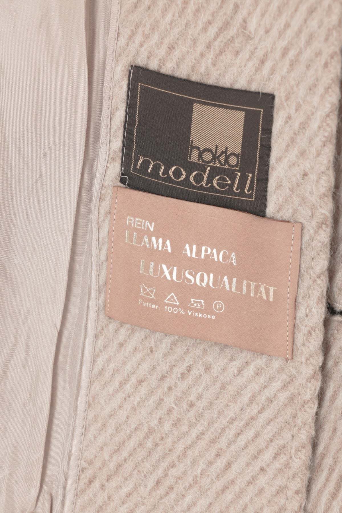 hokla (West Germany) Vintage, 1980s, Llamma Alpaca - Image 3 of 4