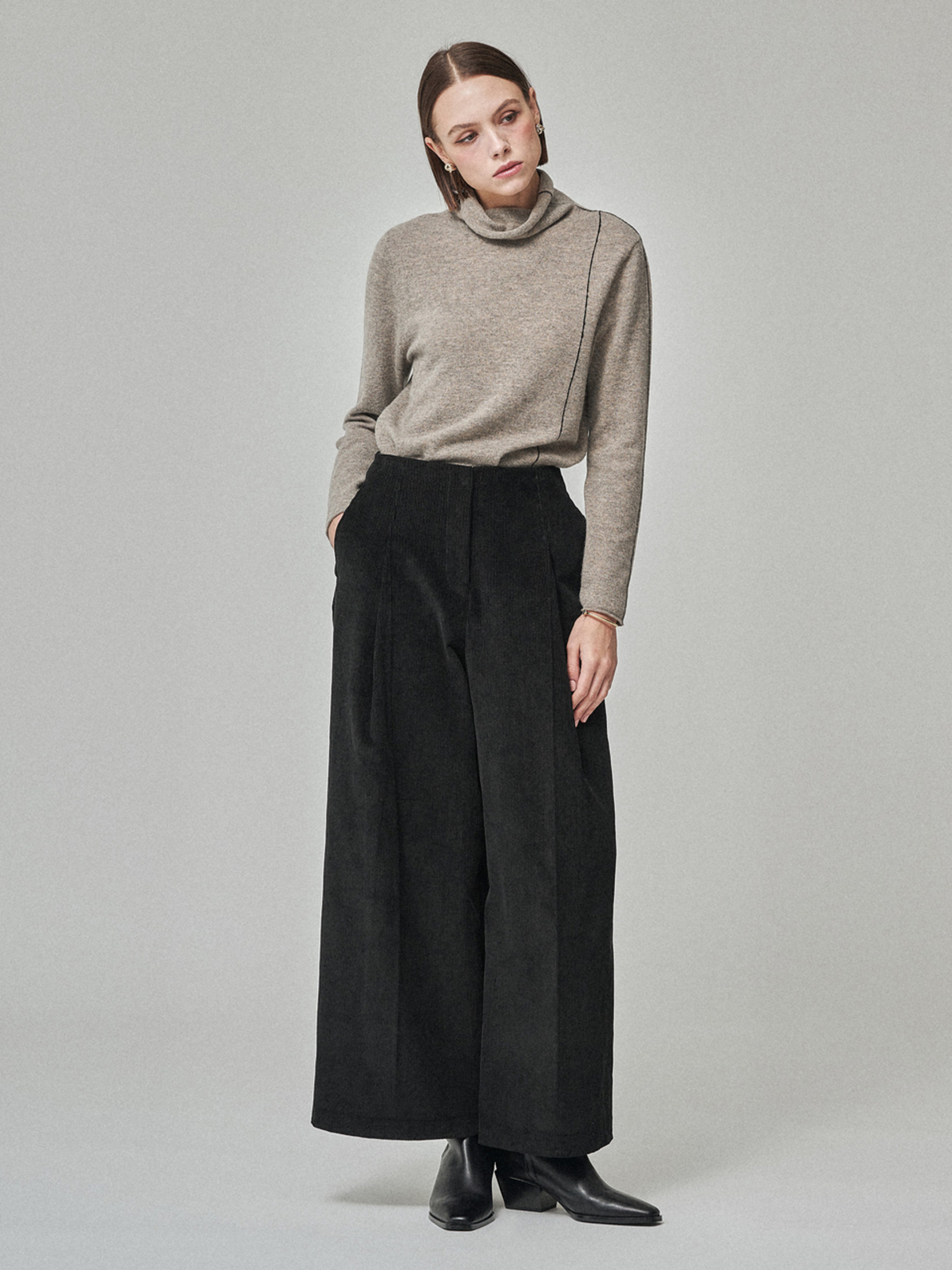 Maison De Ines Cashmere Blend Color-Lined Knit Top - Soft Brown - Image 4 of 6