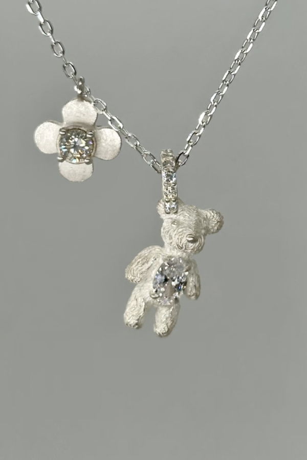 YVMIN Carved Metal Mini Bear Pendant - White