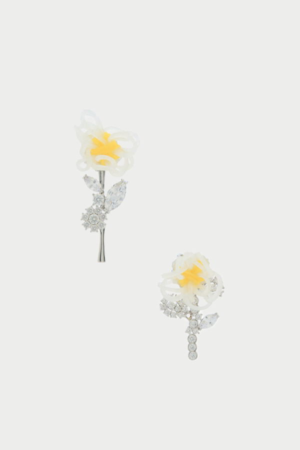 YVMIN Rubber Band Flower Gemstone Stud Earrings