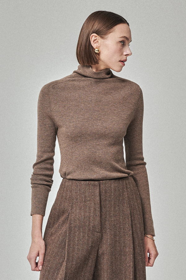 MAISON DE INES Soft Touch Wool High-Neck Knit - Mocha Brown