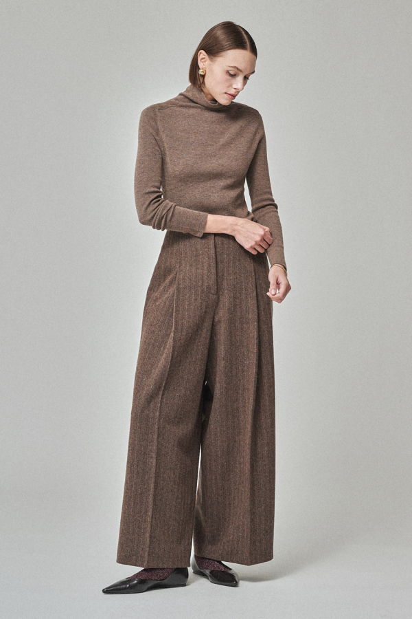 MAISON DE INES Soft Touch Wool High-Neck Knit - Mocha Brown