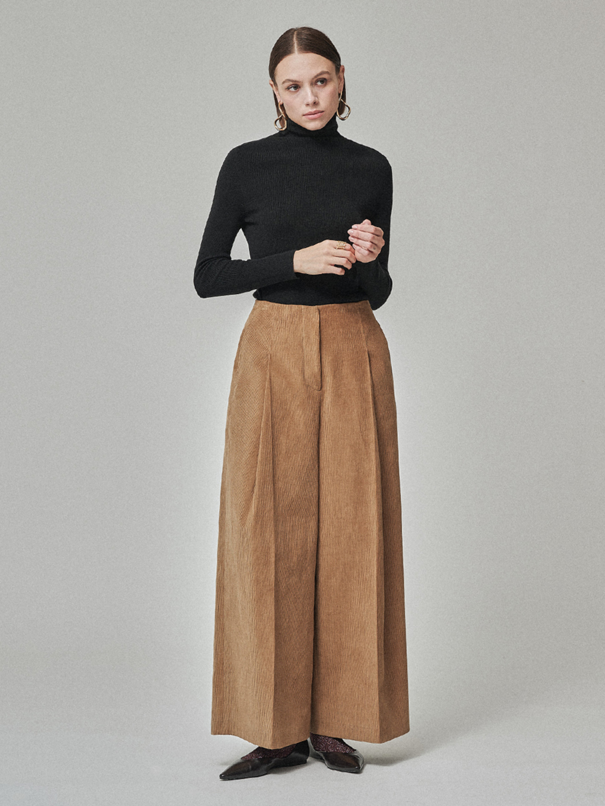 Maison De Ines Soft Touch Wool High-Neck Knit Top - Black - Image 3 of 6