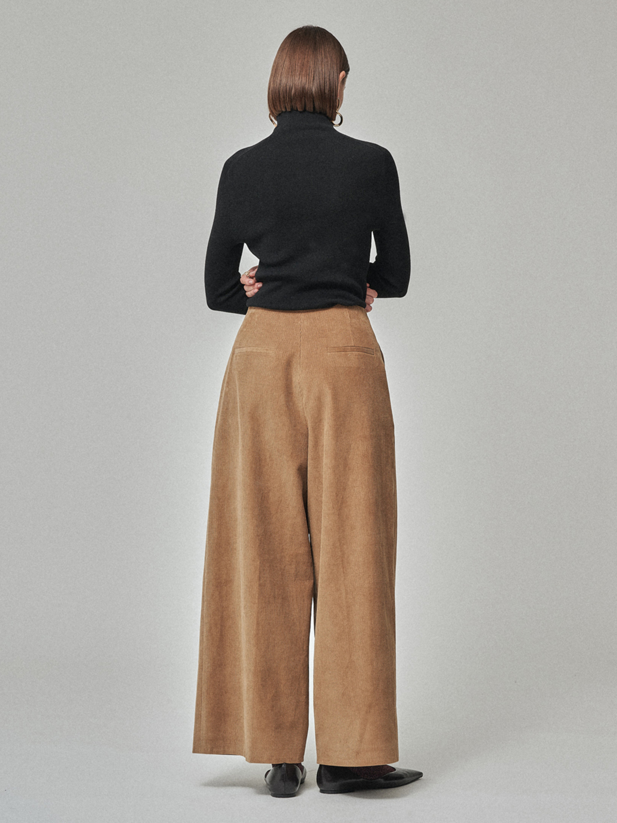 Maison De Ines Soft Touch Wool High-Neck Knit Top - Black - Image 4 of 6