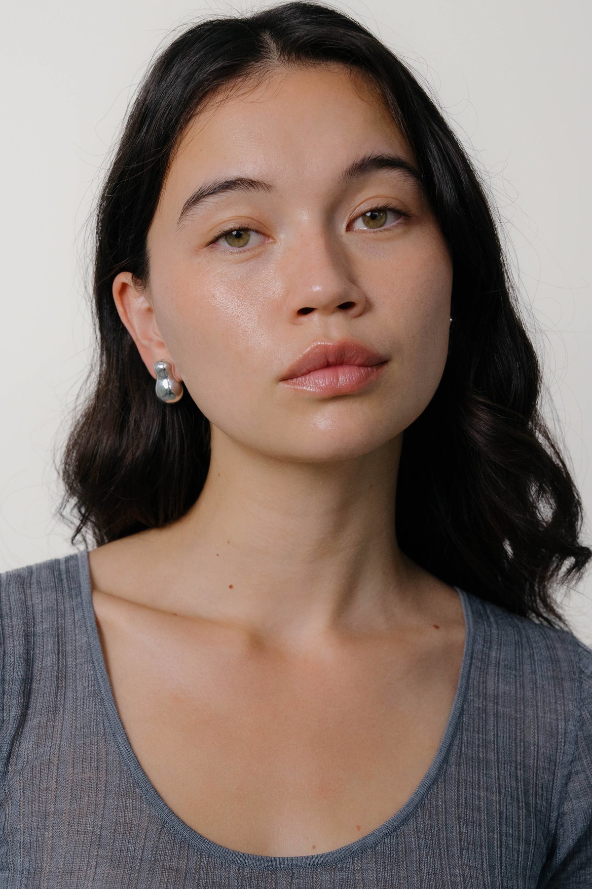 Kara Yoo Willa Studs Earrings - Image 2 of 5