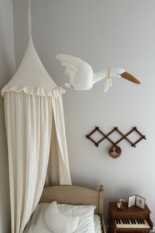 Kids Piper&Cloth Hanging Swan Plush - White