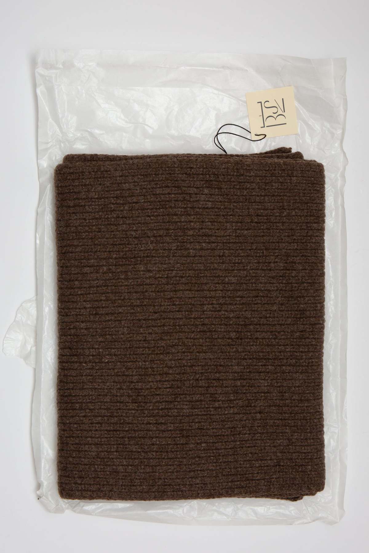 WOLF & GYPSY VINTAGE Baserange Mea Scarf - Image 3 of 5