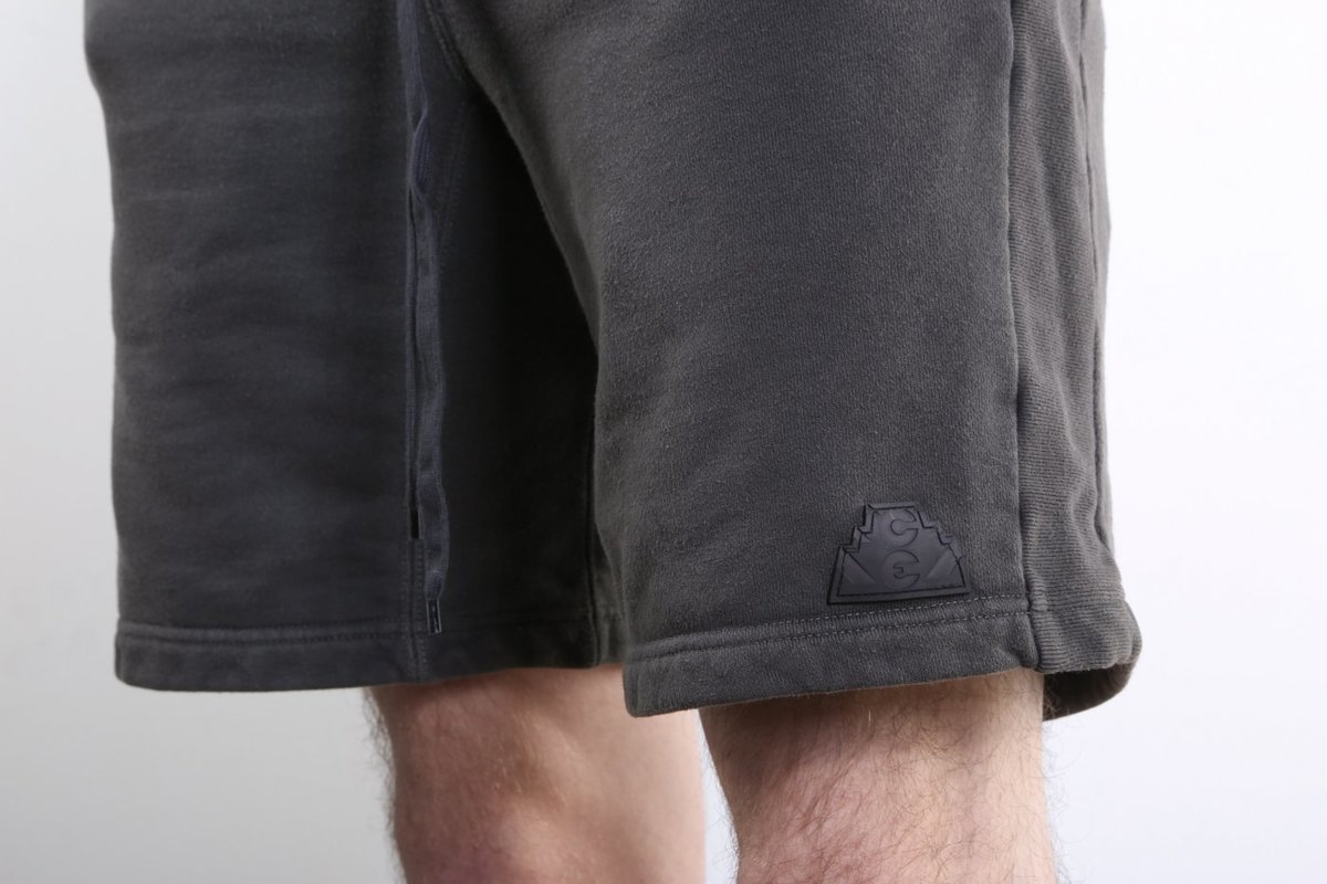 未使用 C.E cav empt OVERDYE SWEAT SHORTS XL Cav Empt Overdye Sweat shorts | Garmentory