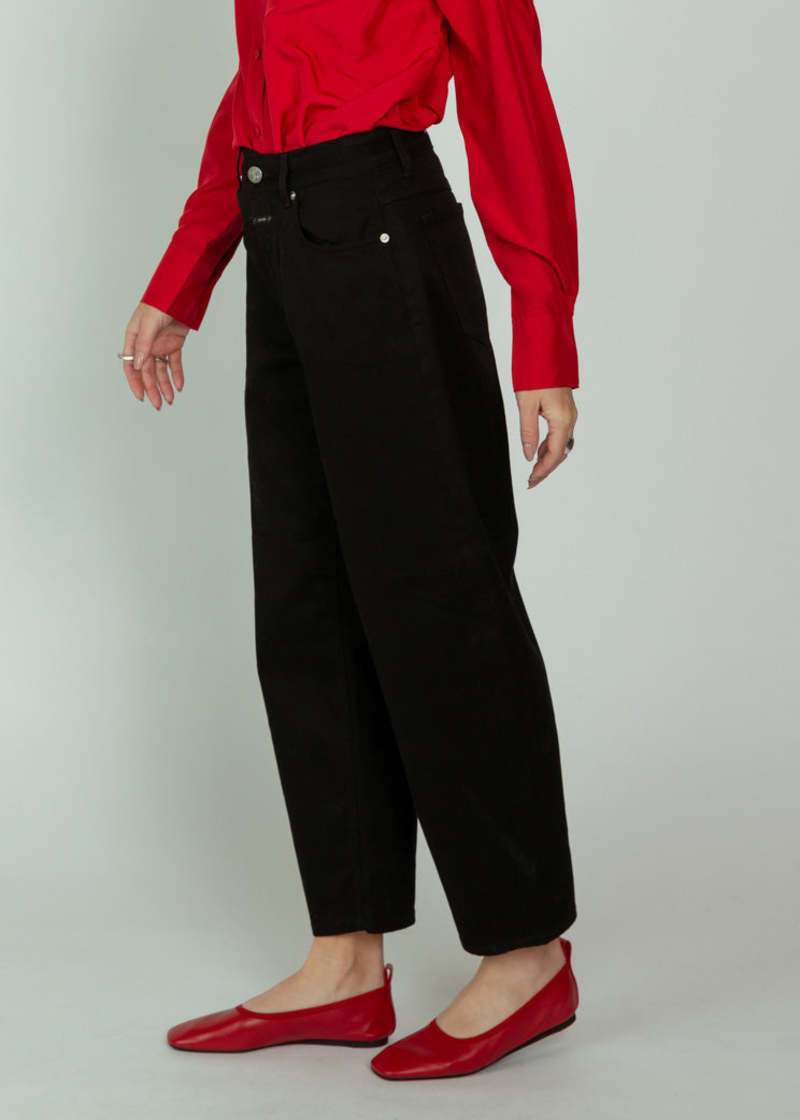 Closed Jazzie Barrel Jean - Black