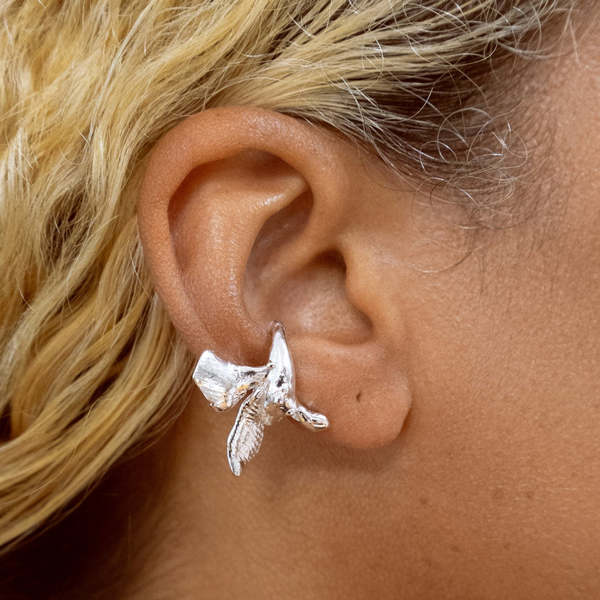Ora-C Hornet Ear Cuff Ora-C Hornet Ear Cuff