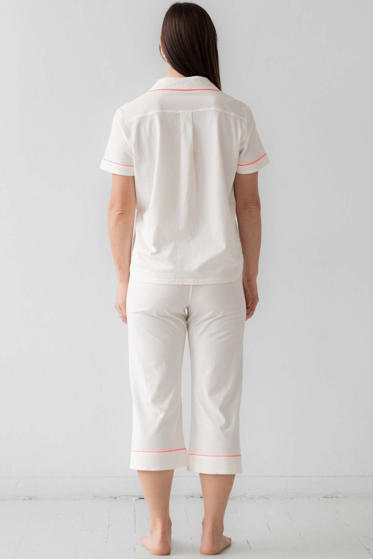 Salua Lingerie Classic Luxury Capri Pajamas - Image 17 of 22