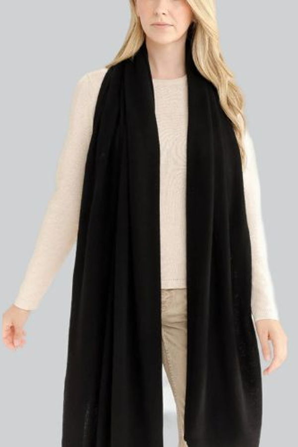 ALASHAN CASHMERE Luxe Travel Wrap