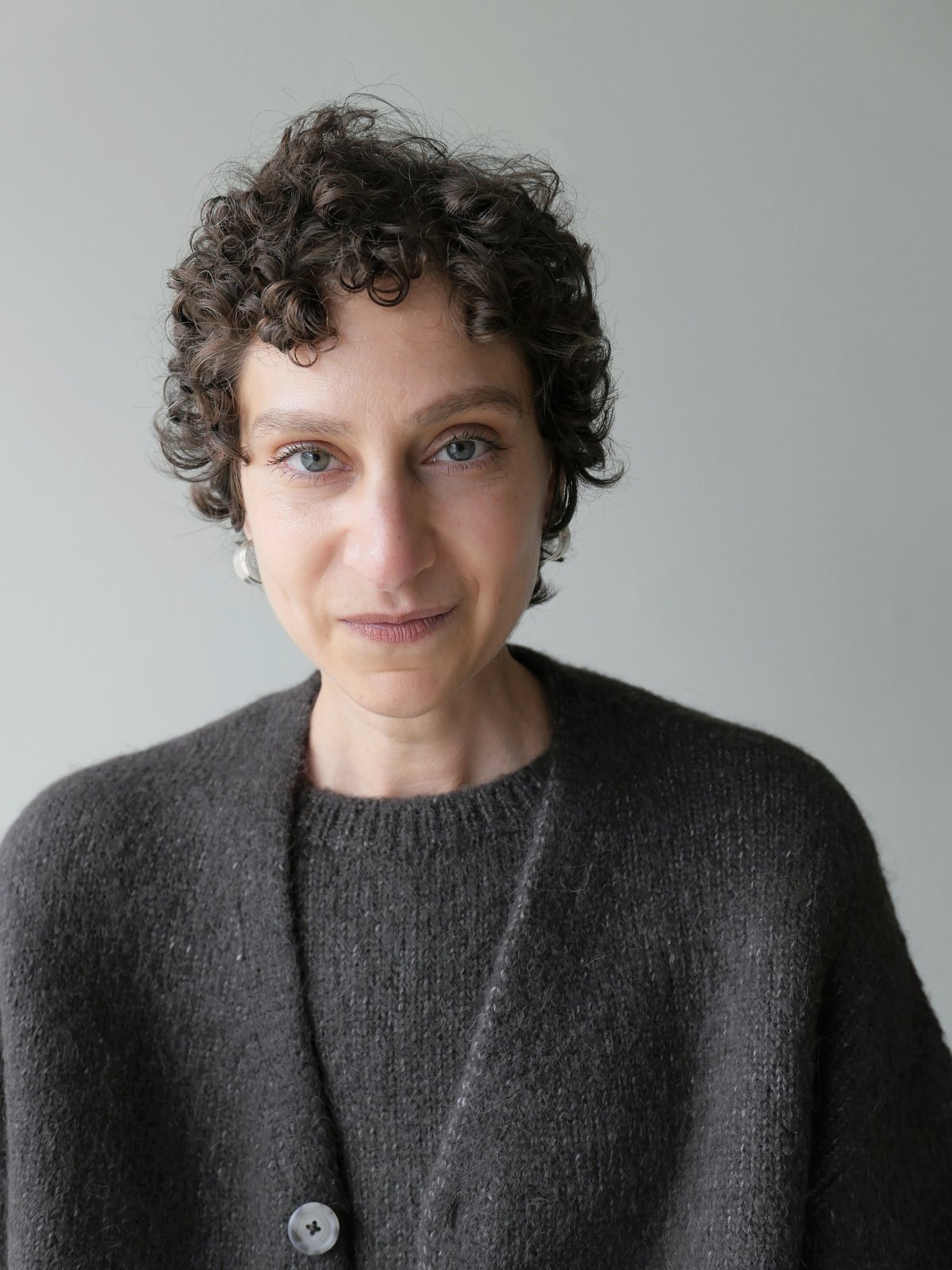 LAUREN MANOOGIAN Loft Short Sleeve Crewneck - Coal - Image 5 of 5