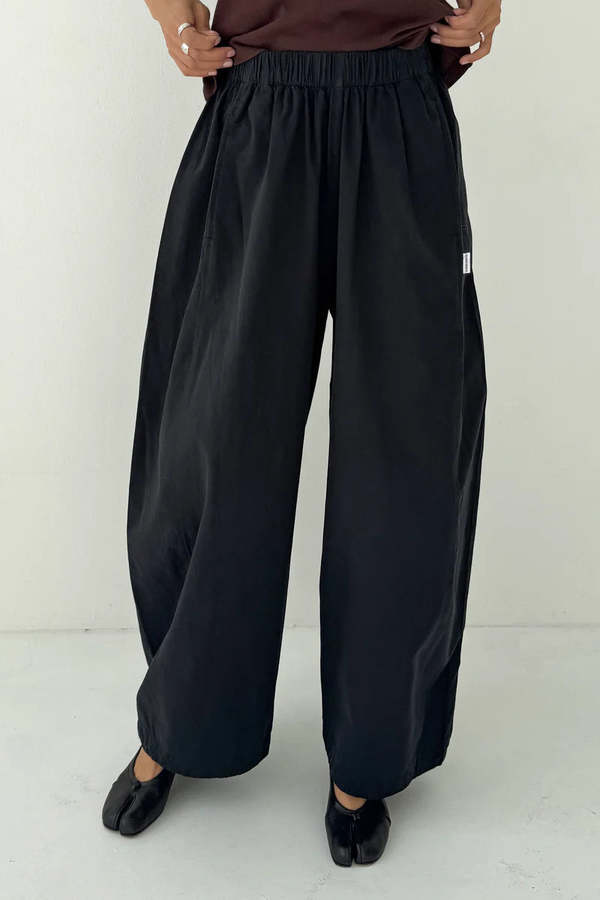 Le Bon Shoppe Parachute Pant - Black
