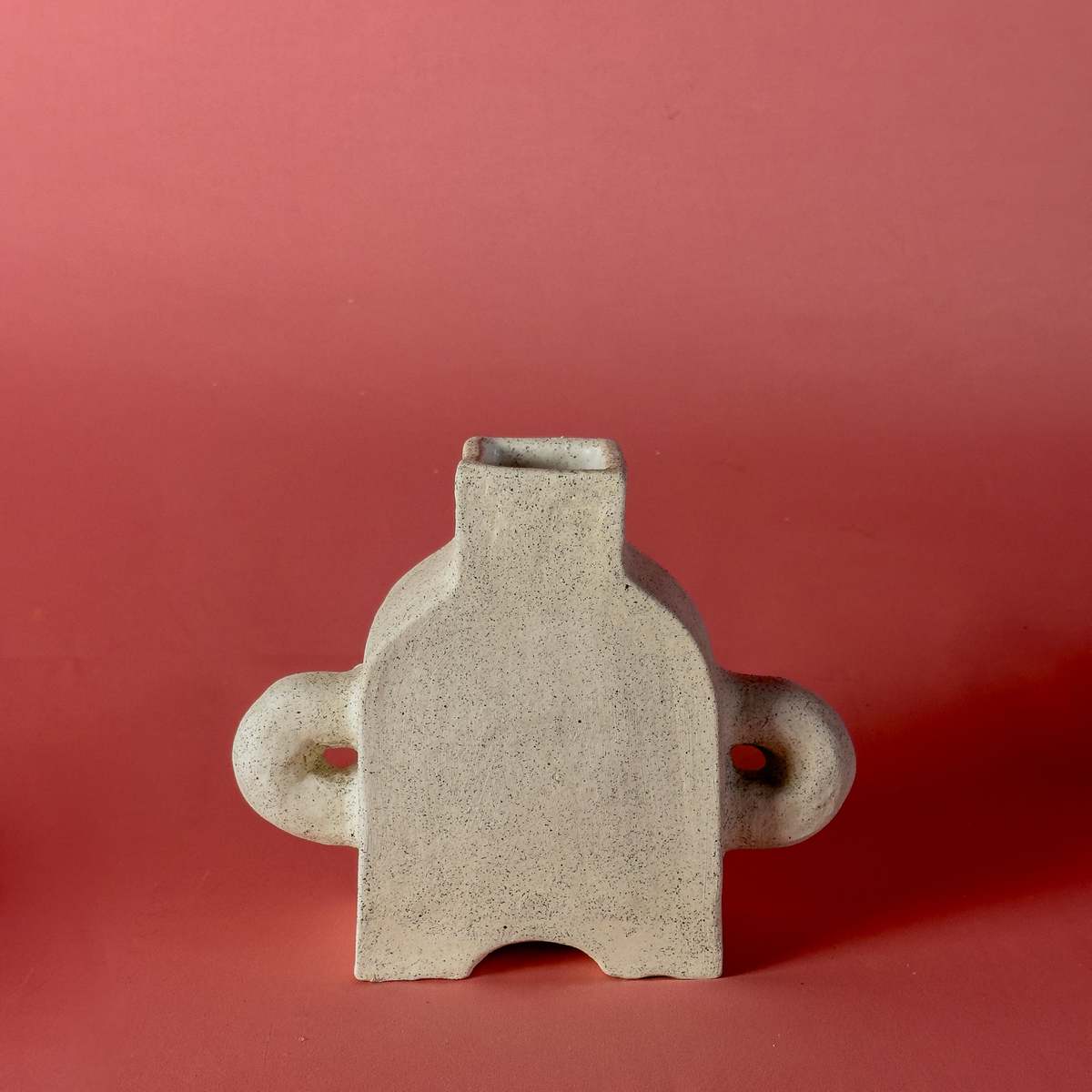 Alma Teo Vase - Image 1 of 4