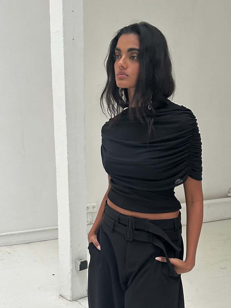 SAEMDI Mesh Cape Top