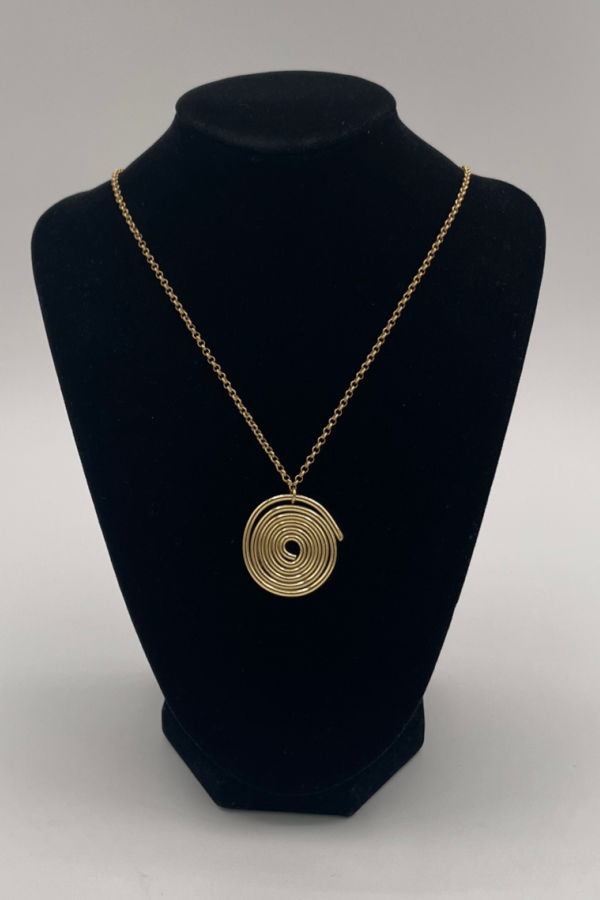 Meg Swirl Pendant Necklace